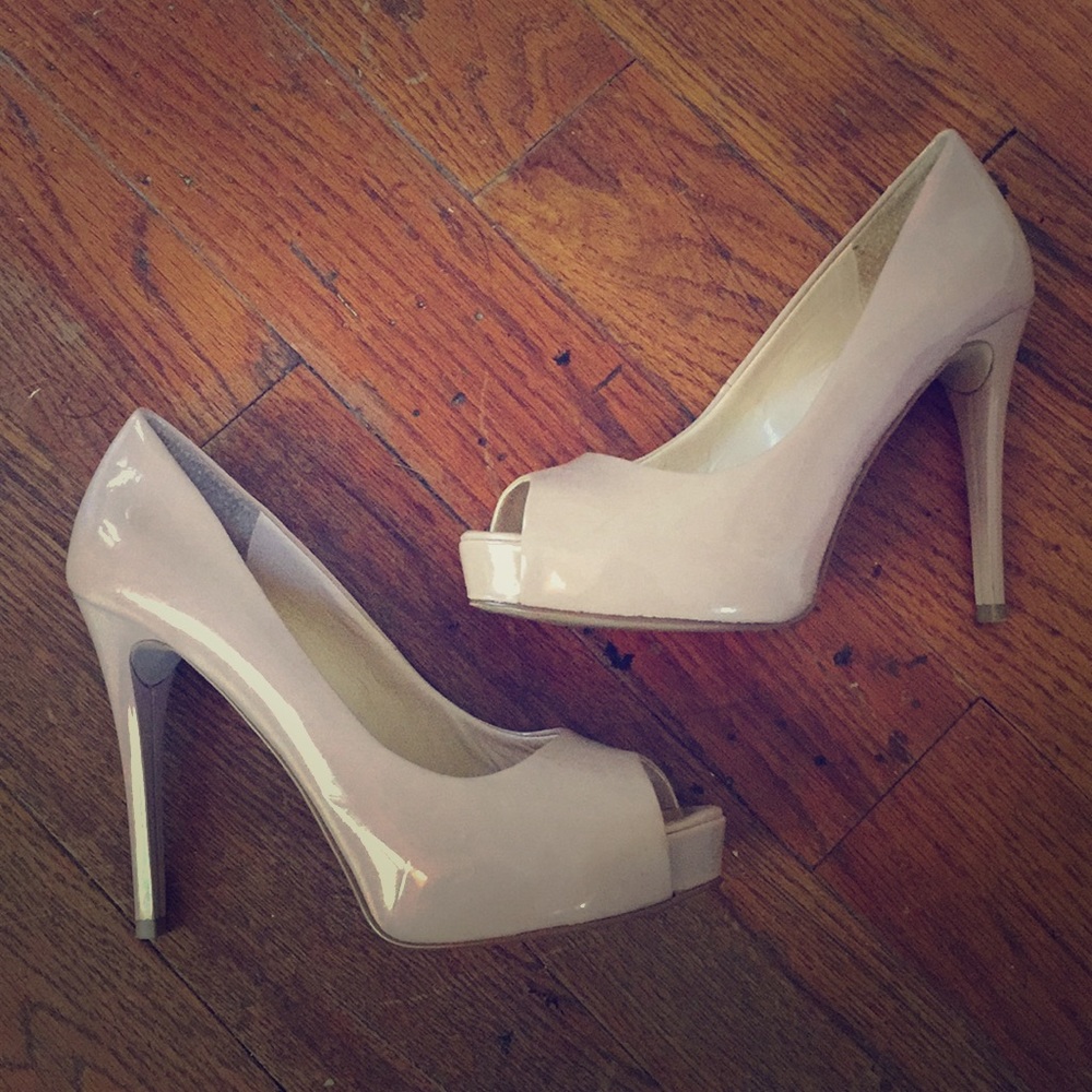 Guess Nude Pumps 5.5